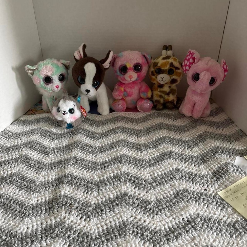 Ty Beanie Boos Plush Collection Lot of 6 Elephant Giraffe Dog Bear Cat Husky